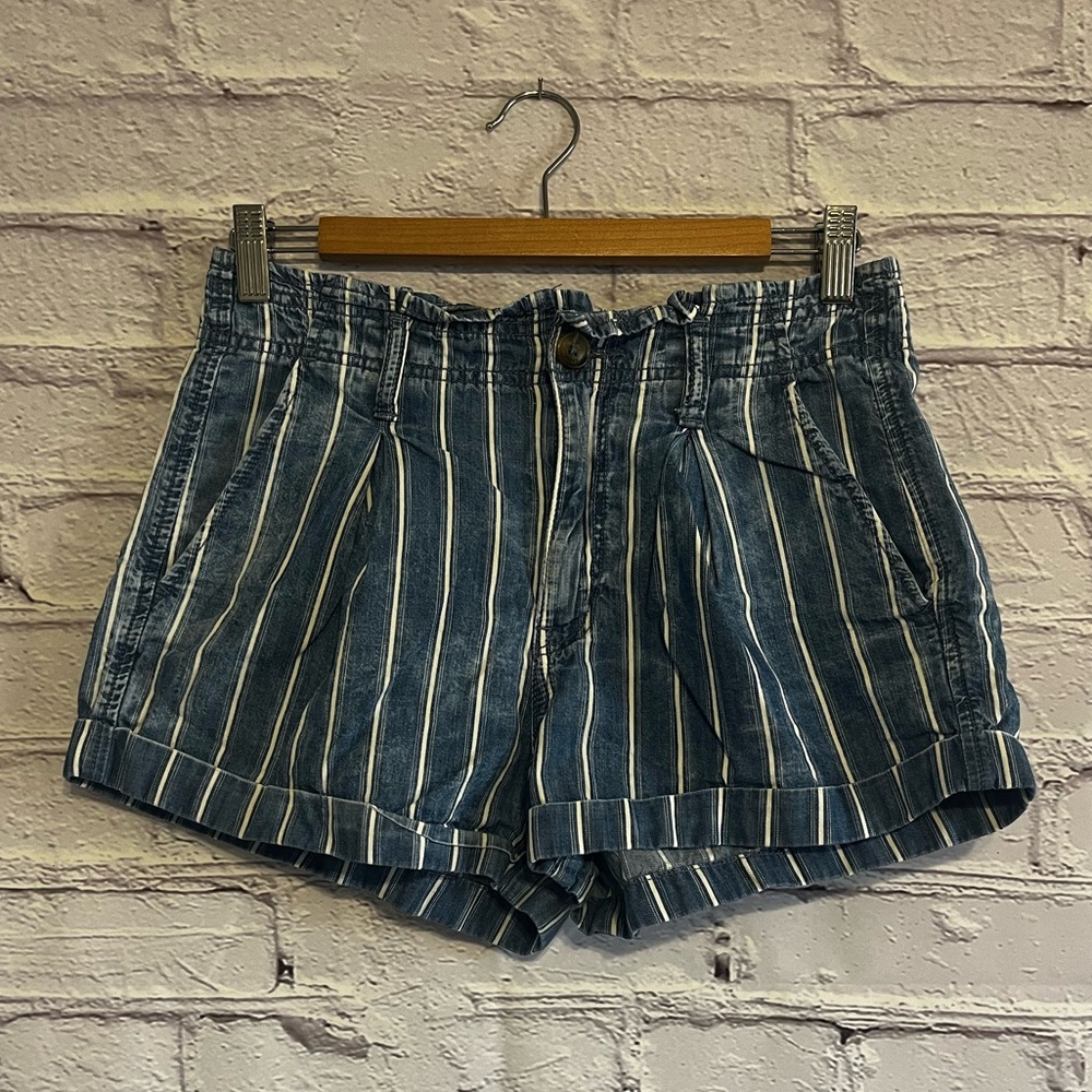 ☀️🍉Summer Donation SALE!! AEO Striped Paper bag Shorts
